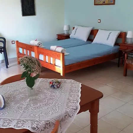 Lampros Apartman Lutrá Edipszú